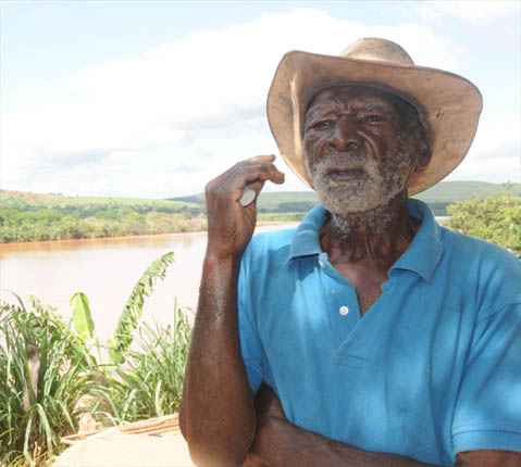 Lama no Rio Doce deixa pescadores e produtores rurais no prejuízo